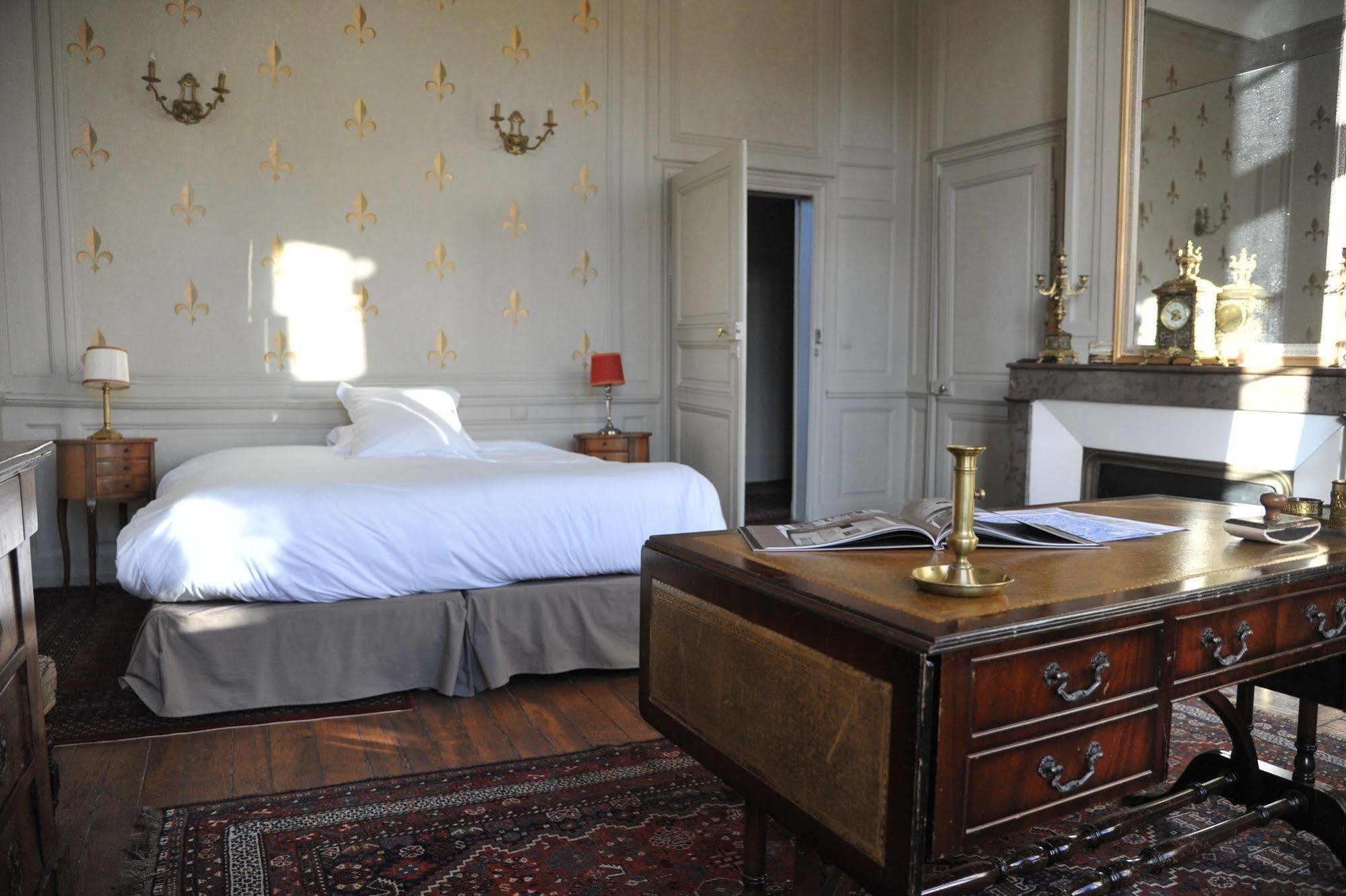 L'Hotel De Panette, Un Exceptionnel Chateau En Coeur De Ville Бурж Экстерьер фото